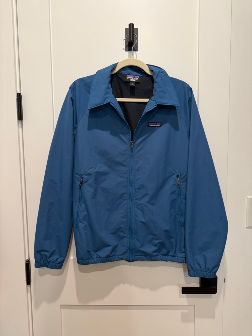 Patagonia Women’s Teal Blue Windbreaker Jacket